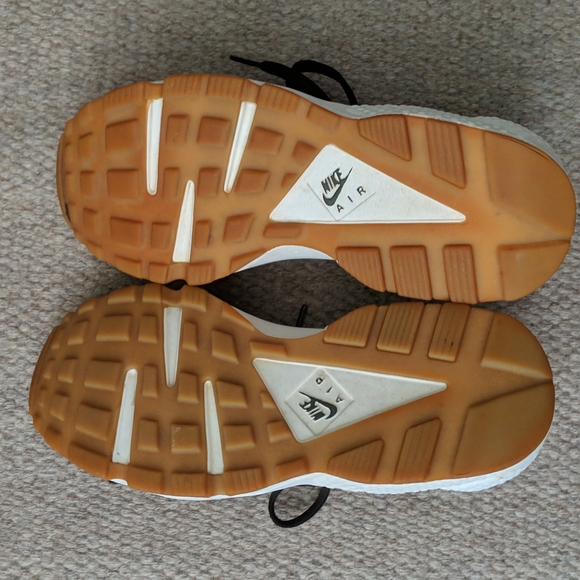 Nike AA0524-001 Air Huarache Run SD black suede - Picture 6 of 7